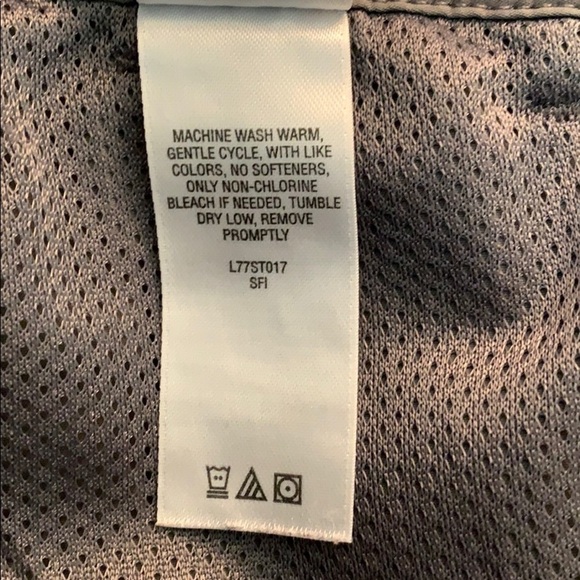 Cabela’s Casuals Gray Nylon Cargo Shorts Women's Size: Size 4 - Picture 7 of 9